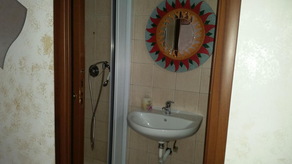 Il Balcone Sullo Stretto Bed & Breakfast Reggio di Calabria Ruang foto